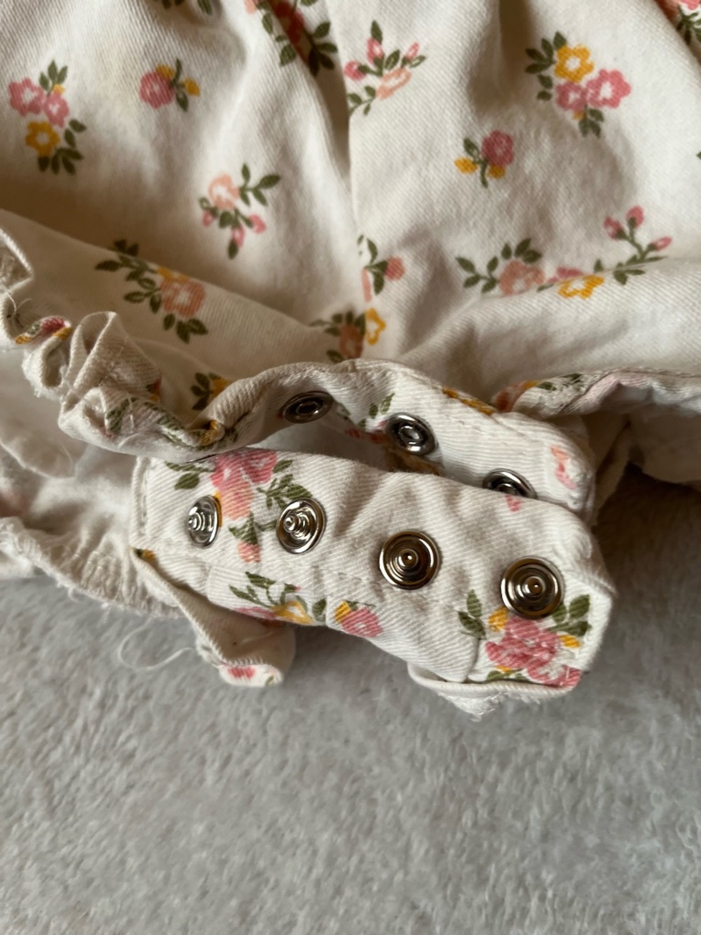 Cream Floral Girls' Overalls with Peach Bow - Picture 4 of 6